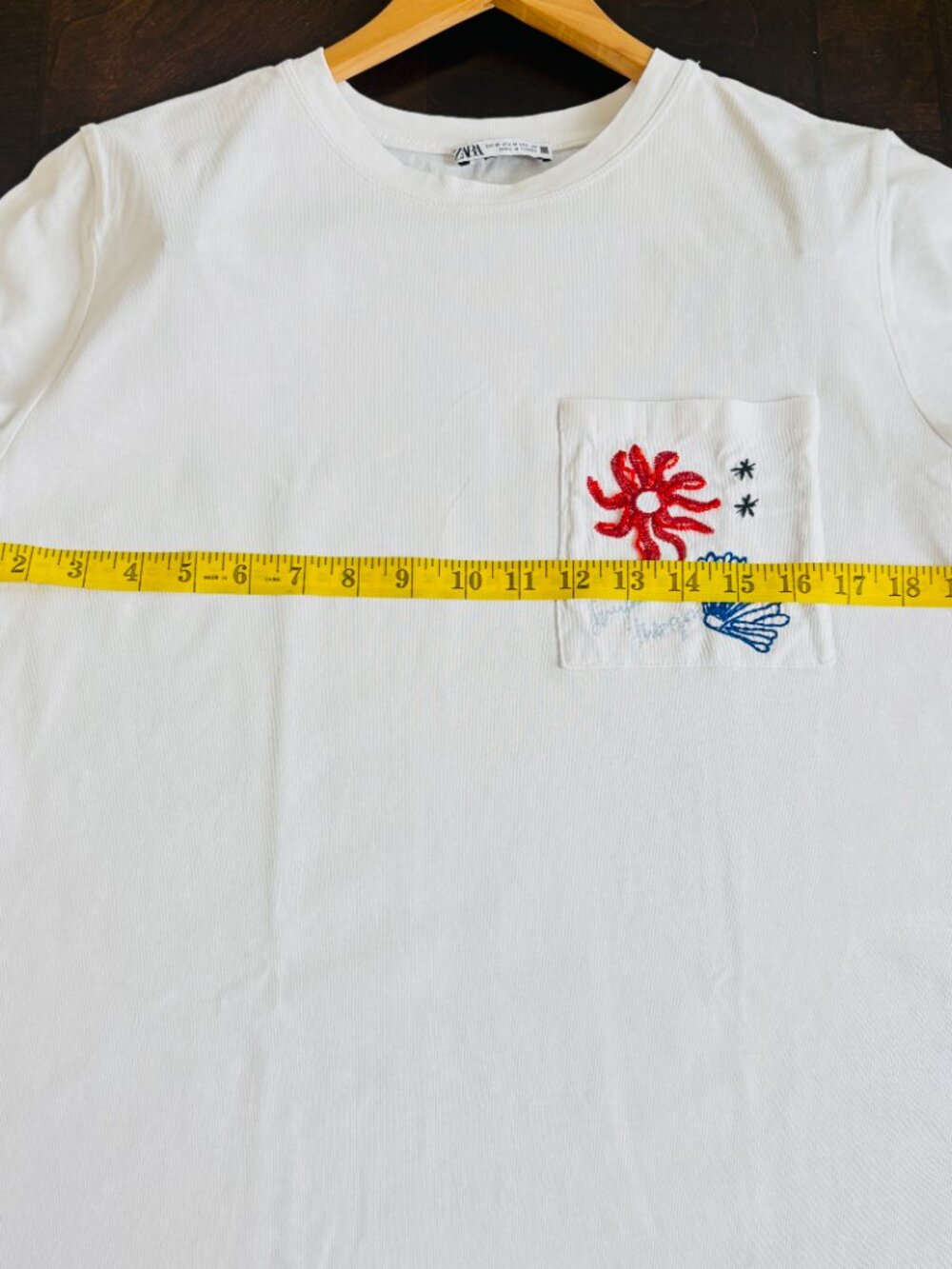 Zara White Embroidered Beaded Pocket Tee Coastal Sun Shell Graphic T-Shirt Sz M - Picture 6 of 8